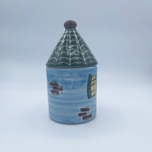 Barattolo grande porta sale e porta spezie a forma di casetta in ceramica fatta e dipinta a mano blu con tetto verde